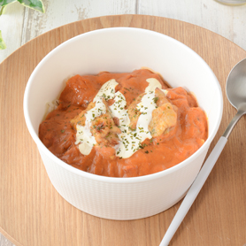トマトのバターチキンカレー（もち麦入りご飯）
