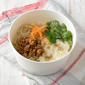 1食分の野菜が摂れる豆乳担々和えフォー