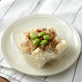 いぶりがっこクリームチーズポテトサラダ