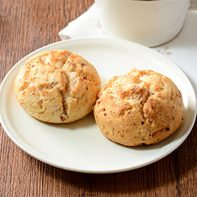 サクッとスコーン（メープル＆ショルダーベーコン）2個