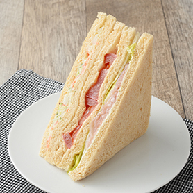 生ハムとトマトのジェノベーゼ風＆バーニャカウダソースポテト