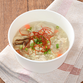 8種具材の参鶏湯風スープ（もち麦入り）