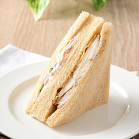 タイ風グリルチキン＆ポテトサラダ