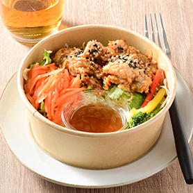 黒酢ソースのチキンデリサラダ