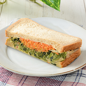 サプリサンド 1/2日分の緑黄色野菜と食物繊維がたっぷり摂れる（ごぼうサラダ）
