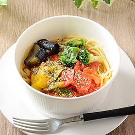 1/2日分の緑黄色野菜 バジルトマトソースパスタ